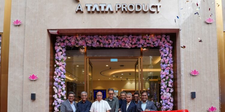 Tanishq Opens Largest Flagship Store at Meena Bazaar, Marking New Phase of GCC Expansion