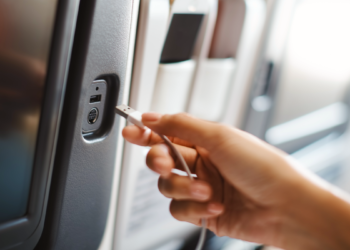 Flying from the UAE to India? Here’s Why Power Banks Can’t Be Used Onboard Anymore