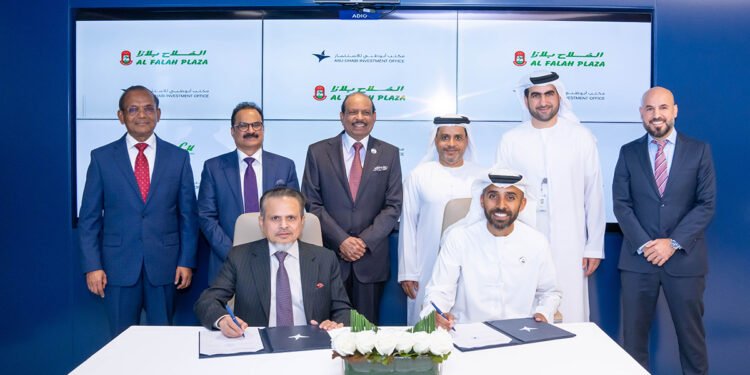 Awqaf Abu Dhabi, LuLu Group Sign AED100 Million Deal to Support Orphans