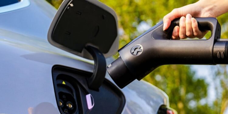 EVs Slash Fuel Costs by Up to 84% in UAE, NIO MENA Analysis Reveals