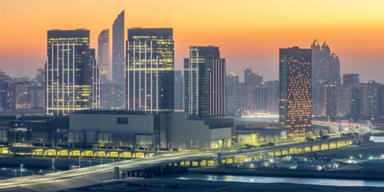 UAE Solidifies Status as Global Wealth Magnet: UHNWI Population Set to Surge by 36%