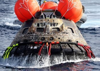 Artemis II Mission Successfully Returns After Historic Lunar Flyby