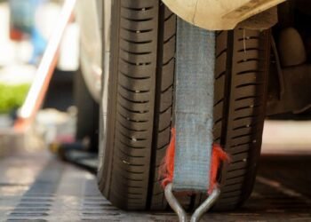 Dubai: Tow Truck Driver Crushed to Death in Al Qusais Unloading Accident