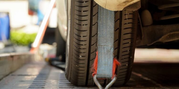 Dubai: Tow Truck Driver Crushed to Death in Al Qusais Unloading Accident