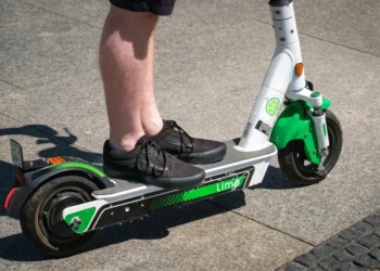 E-Scooter vs. Car Collisions in the UAE: Navigating Liability, Insurance, and Fault