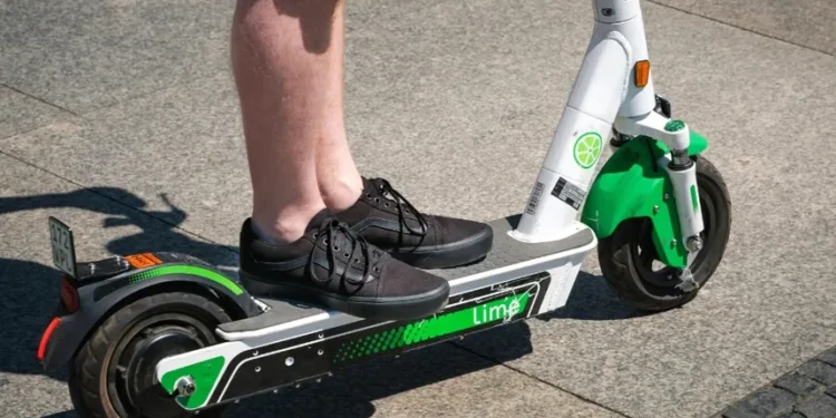 E-Scooter vs. Car Collisions in the UAE: Navigating Liability, Insurance, and Fault