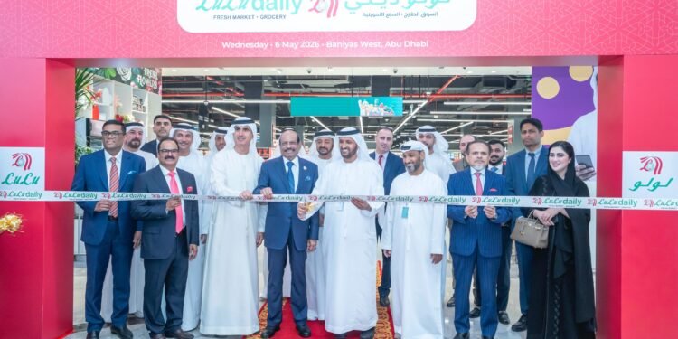 Lulu continues expanding into the UAE’s city outskirts; opens new store in Baniyas West, Abu Dhabi.