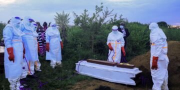 WHO Reports 906 Suspected Ebola Cases and 223 Deaths in DR Congo