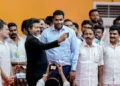 Protocol Row Erupts at CM Vijay’s Swearing-In; ‘Vande Mataram’ Priority Triggers Political Storm