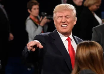 Trump Claims Iran “Dying to Make a Deal” Amid Crippling Blockade and Internal Unrest
