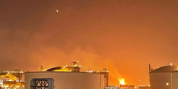 UAE Pledges Full Support to Qatar Following Major Explosion at Ras Laffan Industrial Complex