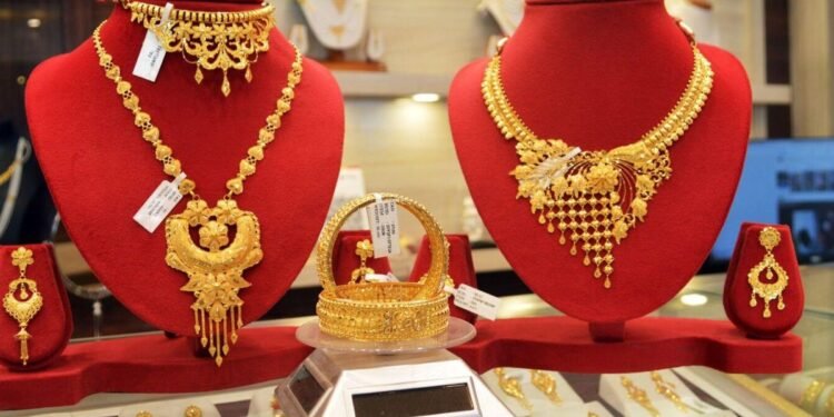 Gold Prices Witness Notable Increase: Sovereign Rate Climbs in India and UAE Markets