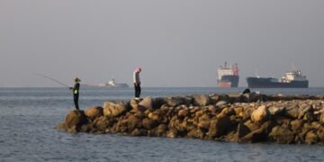 Global Crude Oil Prices Plummet to Three-Month Low Following US-Iran Peace Agreement