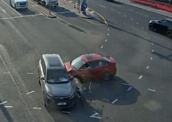 Running Red Lights Causes Four Deaths, 55 Injuries in Dubai This Year: Police