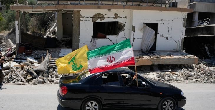 Israeli Airstrikes in Lebanon Kill Four as Donald Trump Criticizes Netanyahu’s Military Strategy