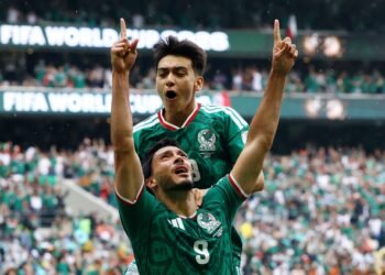 Perfect Start for Hosts: Mexico Triumphs Over South Africa in Fiery FIFA World Cup 2026 Opener