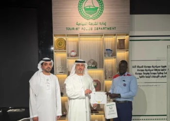 Dubai Tourist Police Honour Taxi Driver for Returning Dhs10,000 to Tourist Before Flight
