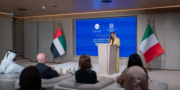 Italian Ambassador to the UAE presenting the Order of Merit insignia to Sheikha Bodour Al Qasimi at Al Bait Al Westi.