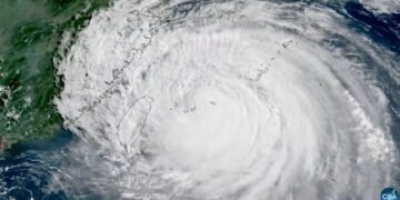China Evacuates Over 600,000 People as Typhoon Bavi Nears Eastern Coast