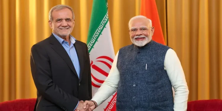 PM Narendra Modi Speaks with Iranian President, Emphasizes Freedom of Navigation in Strait of Hormuz