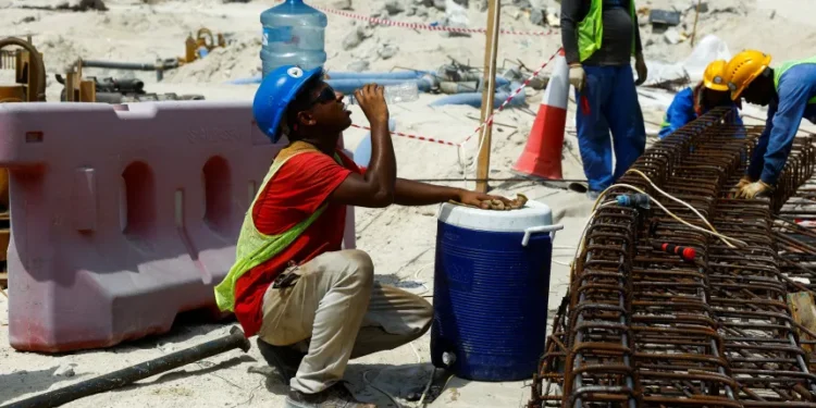 UAE Midday Work Ban: Strict Penalties and Fines Up to AED 50,000 Announced for Violators