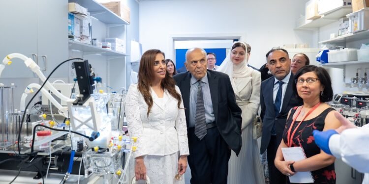 Sheikha Bodour bint Sultan Al Qasimi with Sir Magdi Yacoub at the Magdi Yacoub Institute in Harefield UK