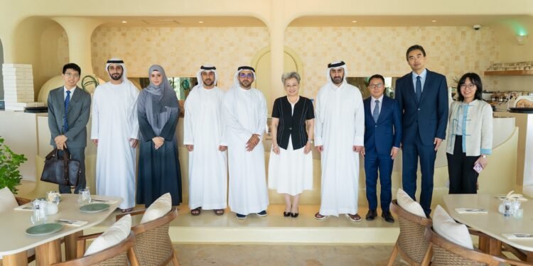 Sharjah's DGR and the Chinese Consulate discuss establishing a Chinese cultural institute, along with expanding partnerships in AI, data centres, and manufacturing.