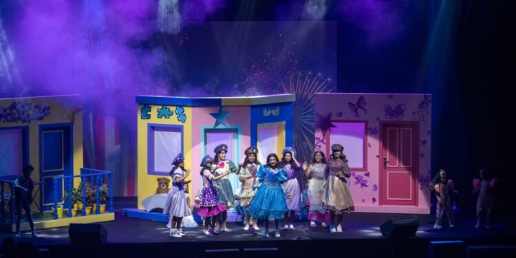 https://english.uaevartha.com/from-musical-nostalgia-to-live-science-sibf-2026-offers-three-shows-for-families/