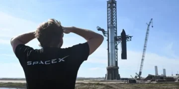 A SpaceX Falcon 9 rocket launched four astronauts from the US, Canada, and Russia to the International Space Station to study blood circulation and human health in microgravity.